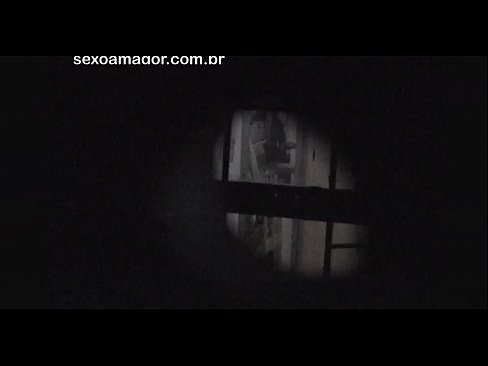 ❤️ Rubia es grabada en secreto por un voyeur del barrio escondido detrás de unos ladrillos huecos Video de sexo en es.sex00.top ❌️
